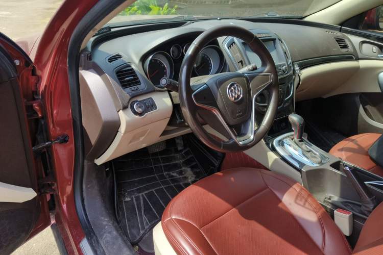 Used Buick Regal 2015 2.0L Leading Fashion Edition