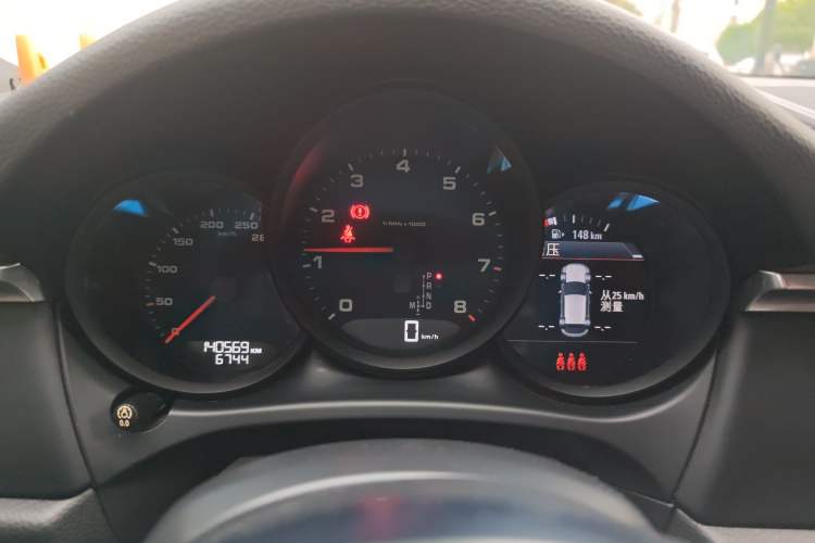 Used Porsche Macan 2018 Macan 2.0T Instrument Cluster