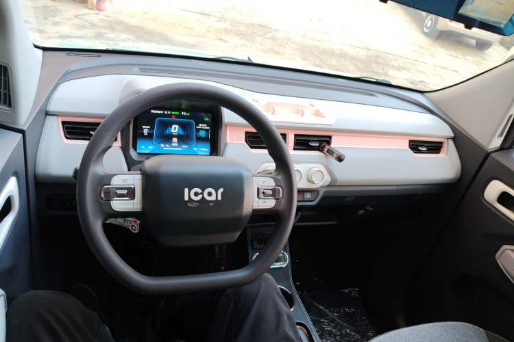 Used Chery New Energy QQ Ice Cream 2022 170km Sundae Phosphate Lithium-Ion