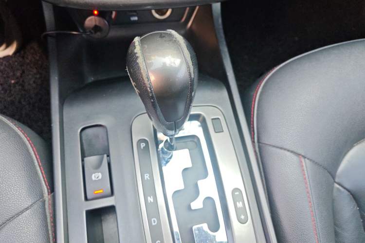 Used Bestune X80 2013 2.0L automatic luxury version