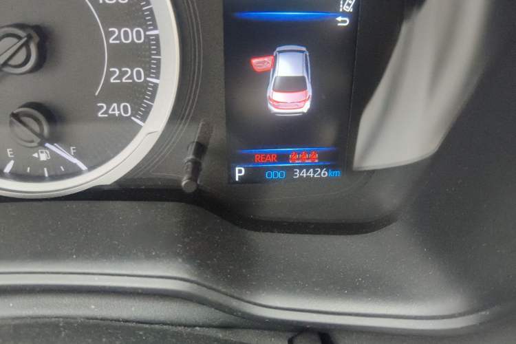 Used Toyota Levin 2019 185T CVT Sport Edition China VI Standard Odometer Close Up