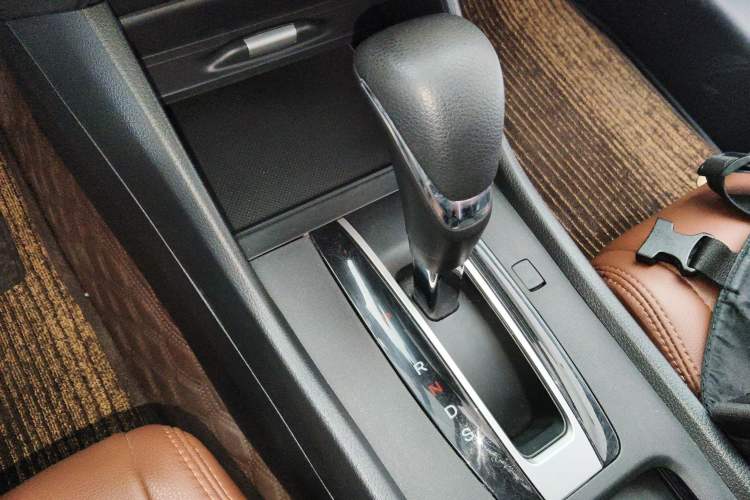 Used Honda Jade 2017 1.8L automatic Comfort version 5 seats