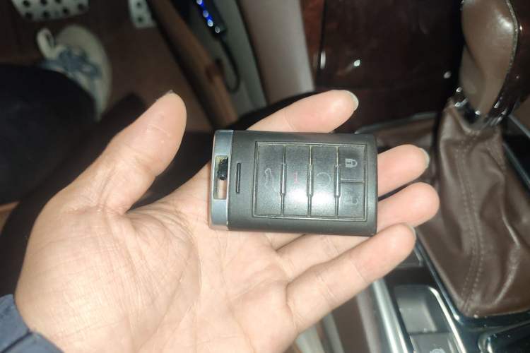 Used Cadillac SRX 2011 3.0L Luxury Model Vehicle Key