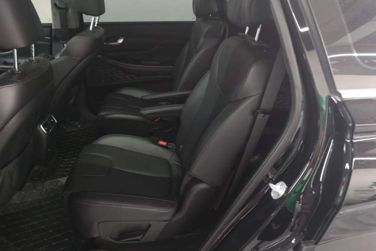 Used Hyundai Santa Fe 2023 Traveler 380T GDi Automatic Two-Wheel Drive GLX Elite Edition Left Rear Seat