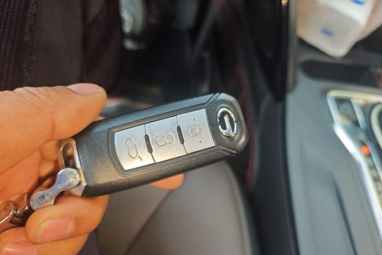 Used GAC Trumpchi GS4 2015 200T G-DCT Luxury Edition
