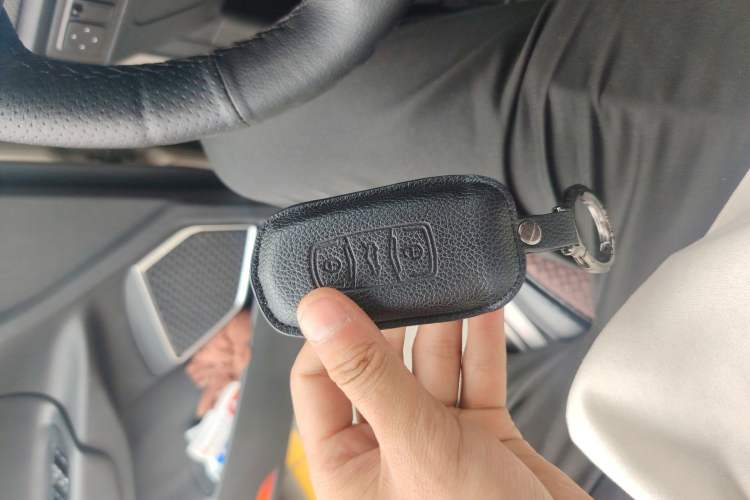 Used Geely Auto Emgrand GS 2016 Elegant Edition 1.8L Automatic LingShang Model Vehicle Key