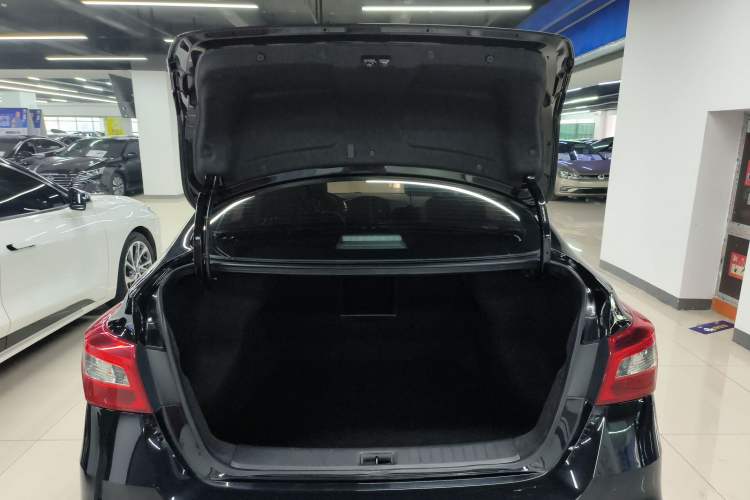 Used Nissan Sylphy 2022 Classic 1.6XL CVT Luxury Edition Trunk