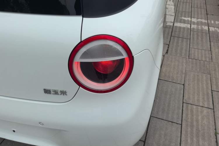 Used CHANGAN NEVO Lumin 2022 210km Sweet Edition Exterior 3