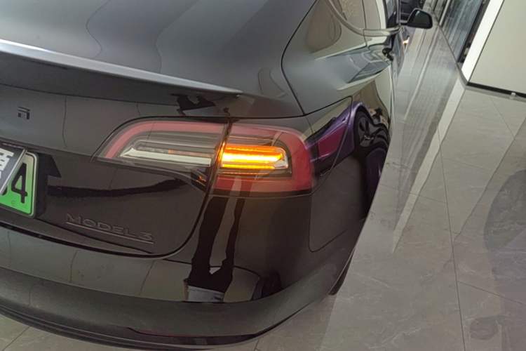 Used Tesla Model 3 2021 Revised Performance Version with All-Wheel Drive 3D1 Right Rear Taillight