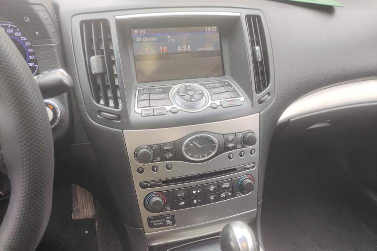 Used Infiniti G Series 2013 G25 Sedan Sport Edition Audio And AC Panel