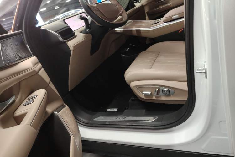 Used XPeng G9 2025 625 Long-Range Max
