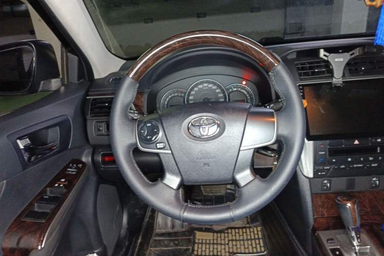 Used Toyota Camry 2015 2.0G Premier Edition