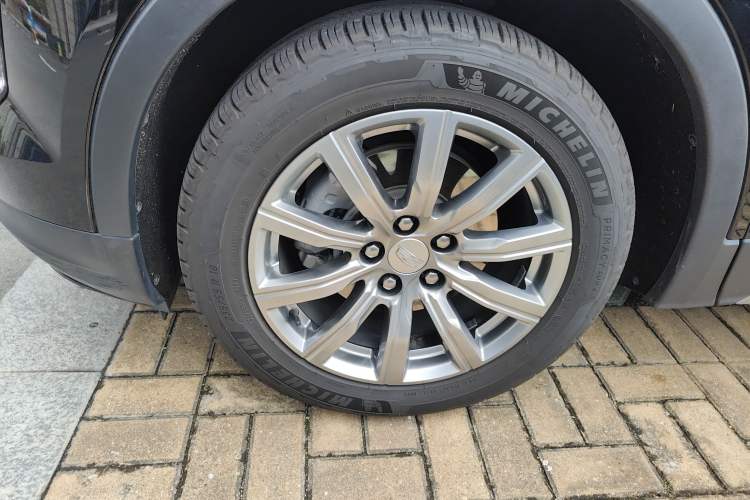 Used Cadillac XT4 2021 28T Two-Wheel Drive Leading Version
