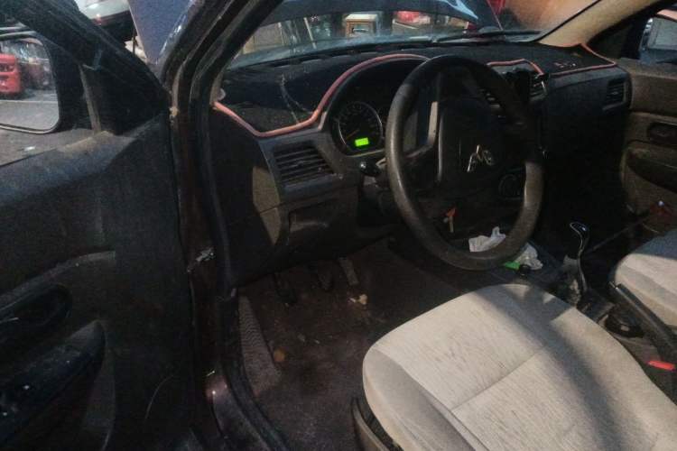 Used Wuling Hongguang 2015 1.5L S Basic Version China V Standard
