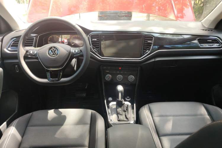 Used Volkswagen T-ROC 2021 Revised Version 280TSI DSG Two-Wheel Drive Comfort & Smart Connectivity Edition