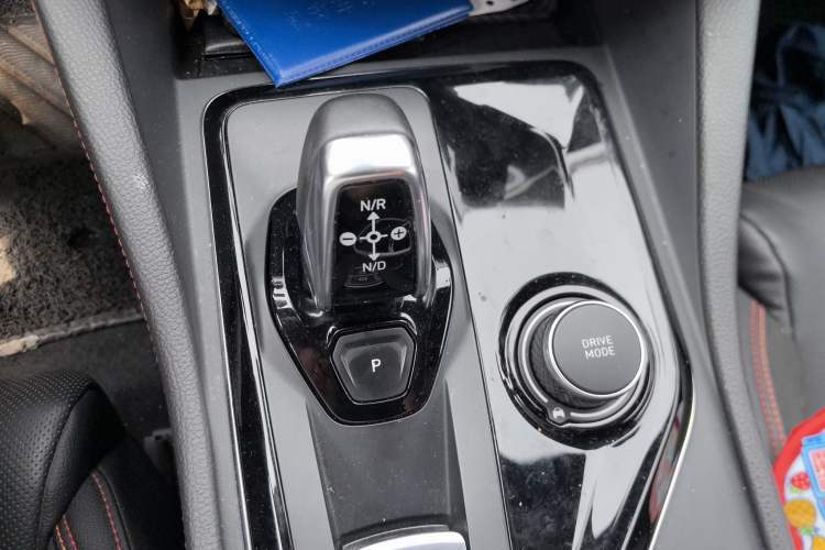 Used Lynk & Co 03 2019 2.0TD Automatic Trend Edition Gear Lever