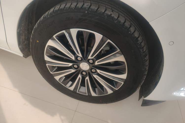 Used Buick GL8 2020 ES Land Cruiser 653T Luxury Model
