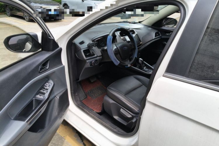 Used Ford Escort 2015 1.5L Automatic Fashion Model Driver Seat