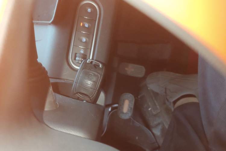 Used Baojun E100 2020 305KM Smart Drive Version Vehicle Key