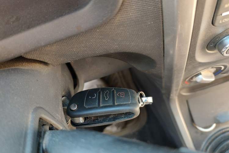 Used Suzuki Wagon R X5 2013 Facelift 1.4L Luxury Edition
