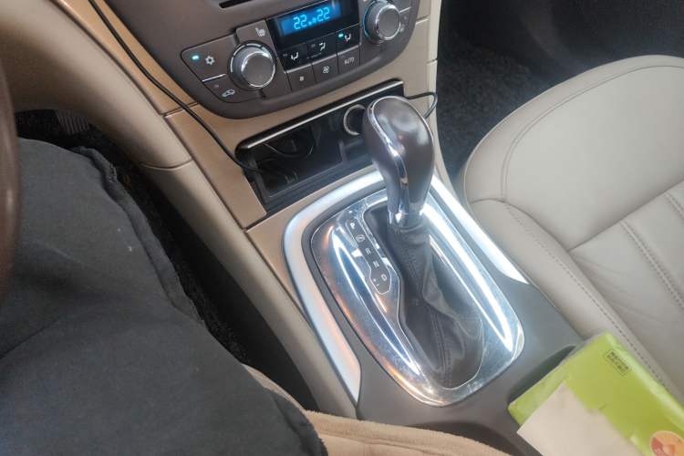 Used Buick Regal 2012 2.0L Luxury Edition
