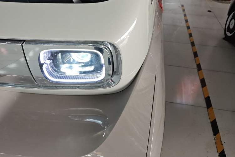 Used Baojun KiWi EV 2023 DJI Edition Lithium Iron Phosphate