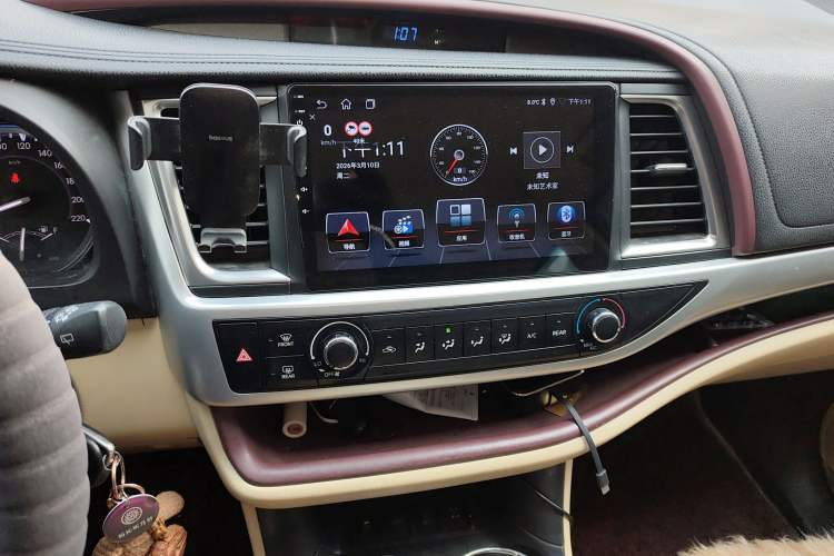 Used Toyota Highlander 2015 2.0T Four-Wheel Drive Elite Edition 7-Seater
