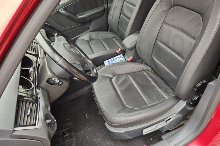 Used Volkswagen Bora 2013 1.6L Automatic Comfort Model Left Front Seat