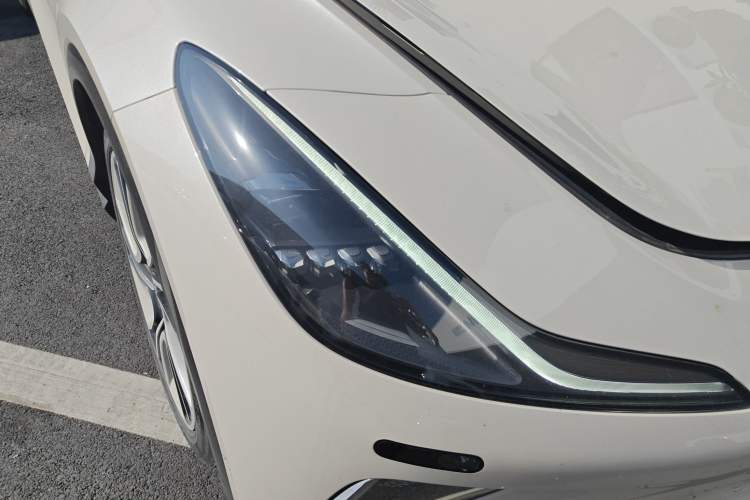 Used IM LS7 2023 100kWh Pro All-Wheel-Drive Version