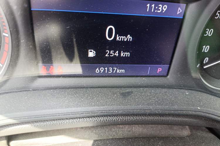 Used Buick Regal 2021 552T Elite Edition Odometer Close Up