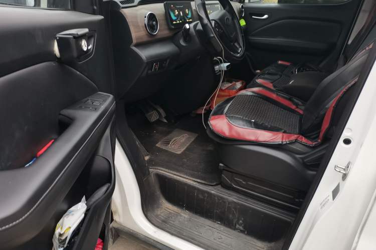 Used Ruichi EC75 2025 Intelligent Driving Ultra-Charging Version Pioneer II Type 50.1 kWh
