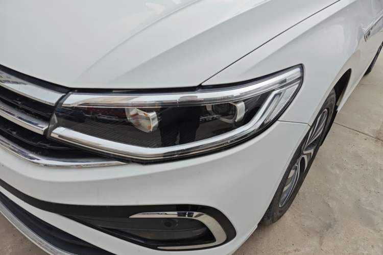 Used Volkswagen Bora 2023 200TSI DSG Smart Drive Version Left Front Headlight