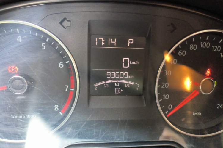 Used Volkswagen Polo 2014 1.6L Automatic Comfort Edition