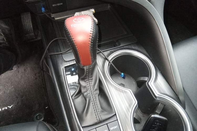 Used Toyota Camry 2021 2.5G Luxury Edition Gear Lever