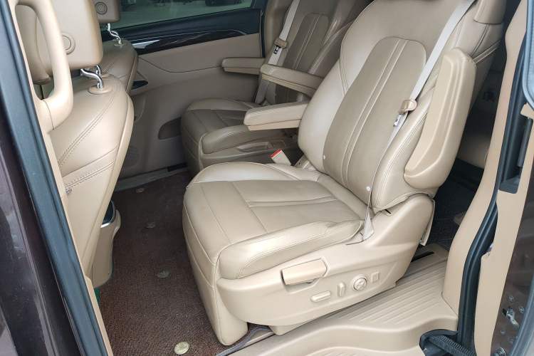 Used Buick GL8 2018 ES 28T Flagship Model China VI Standard