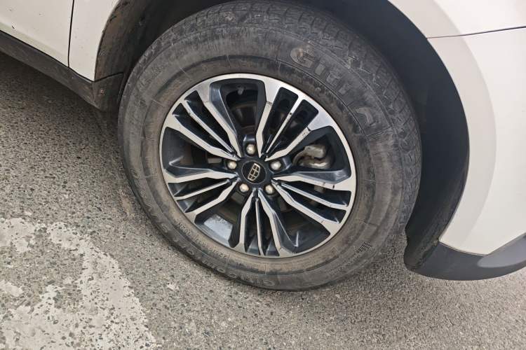 Used Geely Auto Vision X6 2016 1.8L Manual Luxury Model