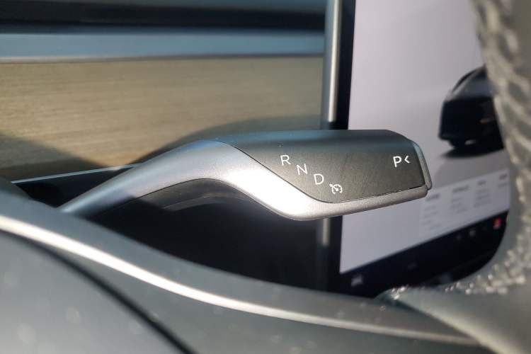 Used Tesla Model Y 2022 Performance High-Performance All-Wheel-Drive Version Gear Lever