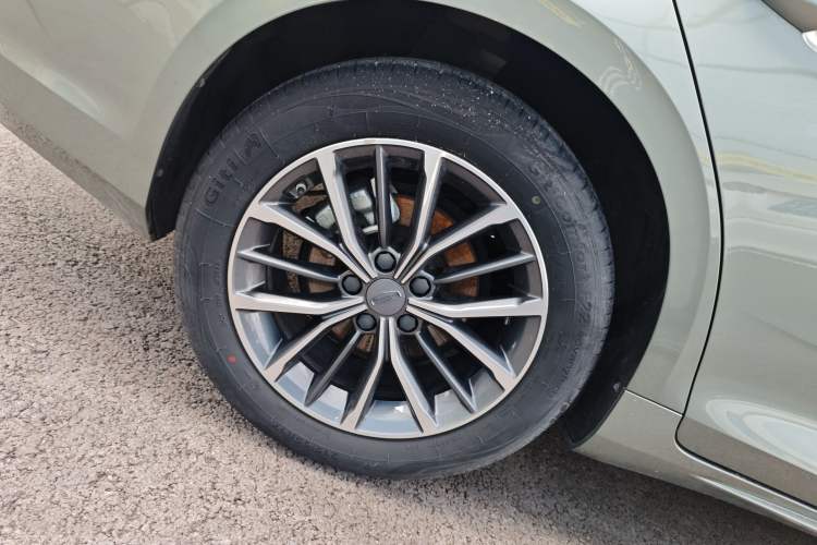 Used Geely Auto Preface 2023 1.5TD Fuyao Version Right Rear Wheel Hub