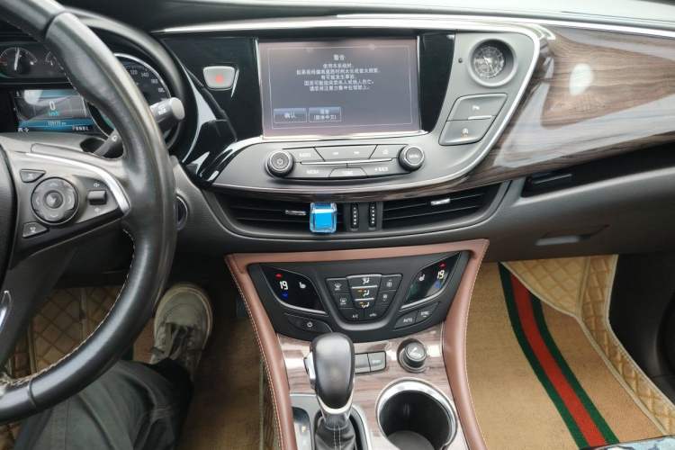 Used Buick Envision 2017 28T Four-Wheel Drive Elite Model
