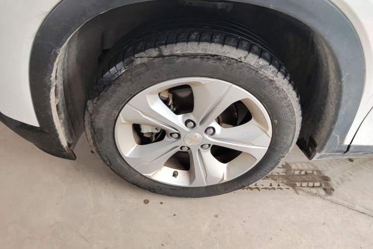 Used Chevrolet Menlo 2023 Star Enjoyment Version Plus Left Front Wheel Hub