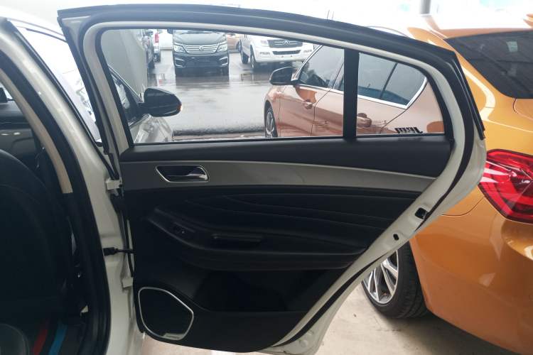 Used Chery Arrizo 5 2019 Revised PRO 1.5L CVT Youth Edition China VI Standard
