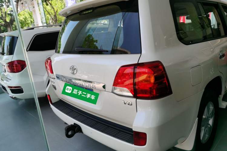 Used Toyota Land Cruiser 2015 4.6L V8 Low-Power Version Middle East Edition