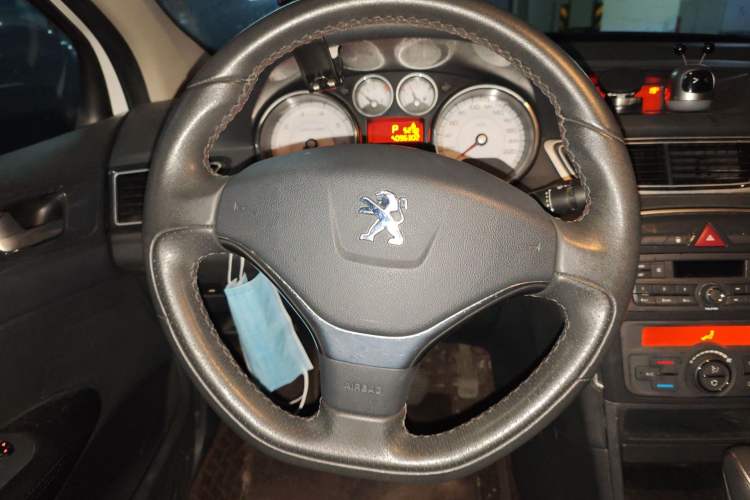 Used Peugeot 308 2014 Enjoyment Edition Classic 1.6L Automatic Fashion Model Steering Wheel