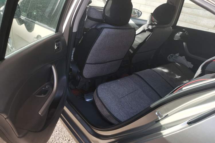 Used Peugeot 408 2013 1.6L Manual Comfort Edition
