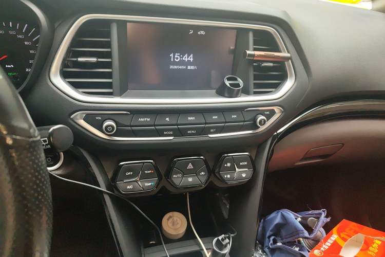 Used GAC Trumpchi GS4 New Energy 2019 1.5L PHEV Smart Enjoyment Version Audio And AC Panel