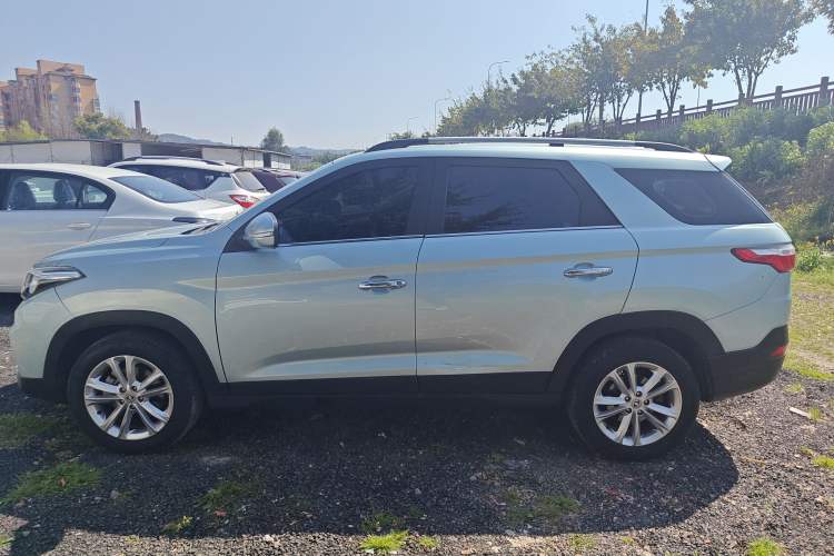 Used Dongfeng Fengon S560 2018 1.8L CVT Elite Model 7 Seats