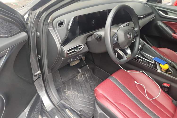 Used CHANGAN Eado 2021 PLUS Blue Whale NE 1.4T GDI DCT Prestige Model
