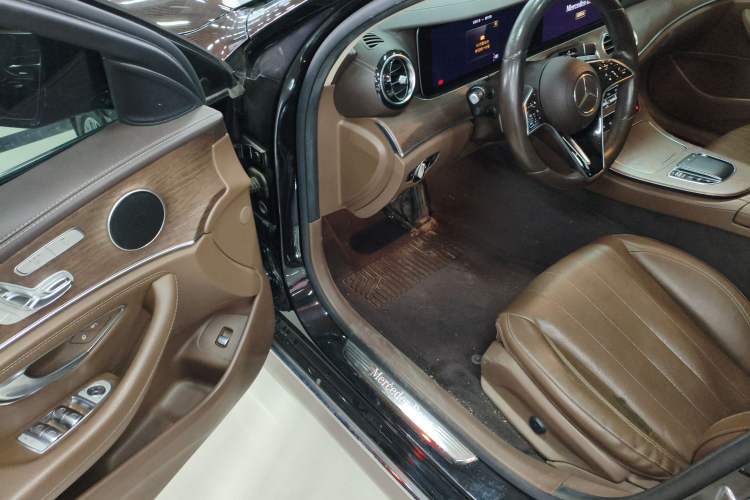 Used Mercedes-Benz E-Class 2021 E 300 L Stylish Model
