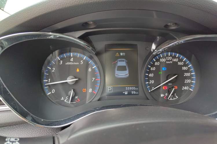 Used Venucia D60 2019 100 000 Honor 1.6L XL CVT Chenku Edition China VI Standard
