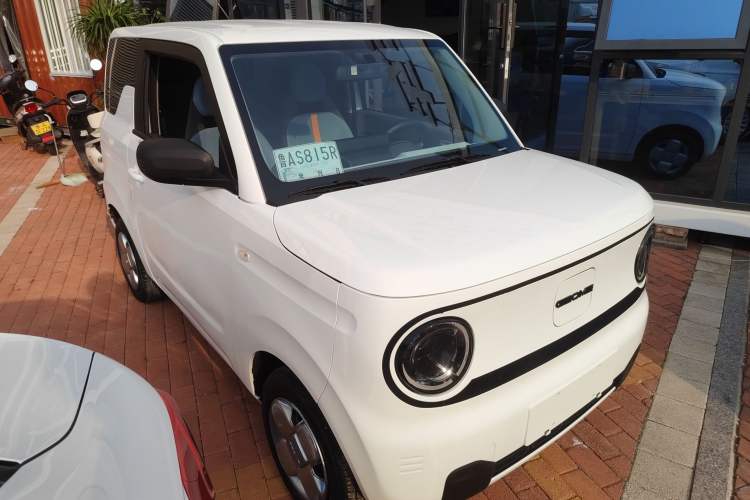 Used Geely Galaxy Panda 2024 Panda Mini 200km Endurance Bear Exterior 1